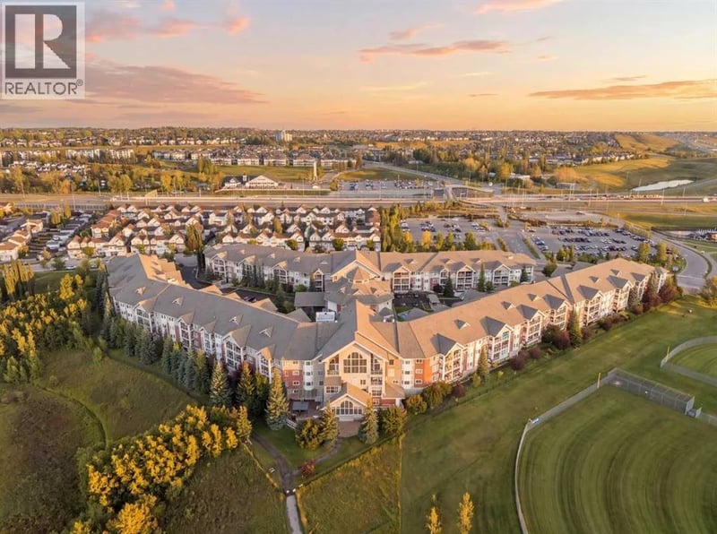 223 Tuscany Springs Boulevard Northwest, Calgary, Alberta, T3L2M2, Calgary, Alberta — photo 1 of 5