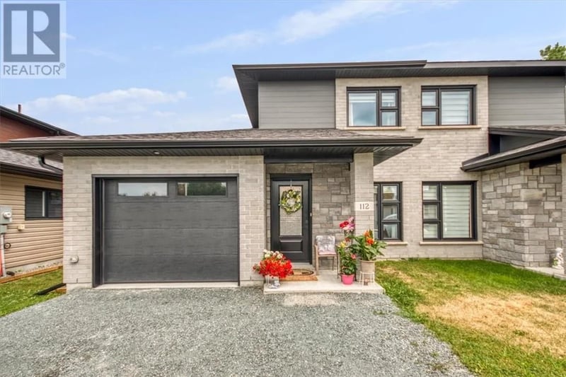 112 Hollybrook Crescent, Azilda, Ontario, P0M1B0, Azilda, Ontario — photo 1 of 5
