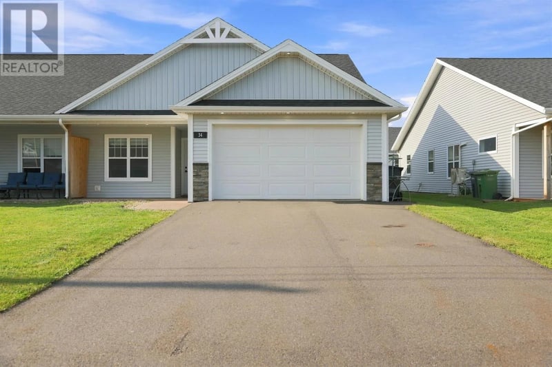 34 Essex Crescent, West Royalty, Prince Edward Island, C1E3P4, West Royalty, Prince Edward Island — photo 1 of 5