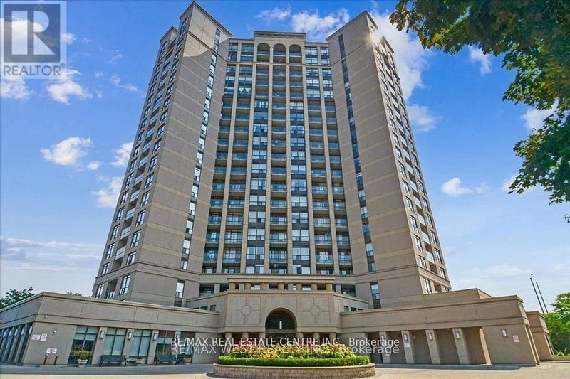 #TH#111 220 Forum Drive, Mississauga (Hurontario), Ontario, L4Z4K1, Mississauga (Hurontario), Ontario — photo 1 of 5