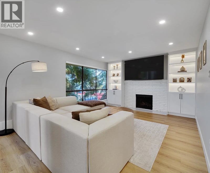 #303 1877 5TH Avenue, Vancouver, British Columbia, V6J1P5, Vancouver, British Columbia — photo 1 of 5