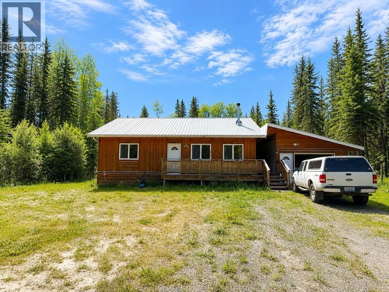 7636 KING ROAD, 100 Mile House, British Columbia, V0K1X3, 100 Mile House, British Columbia — photo 1 of 5