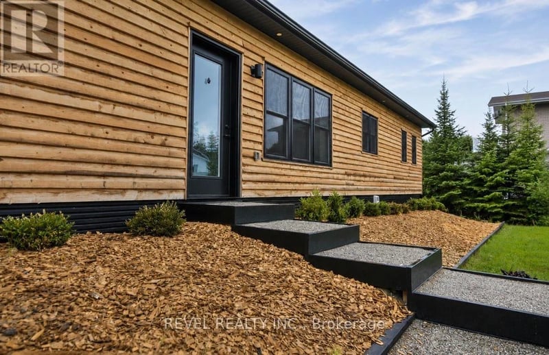 767 Leclair Avenue, Timmins (MTJ - Kamiskotia), Ontario, P4R0C1, Timmins (MTJ - Kamiskotia), Ontario — photo 1 of 5