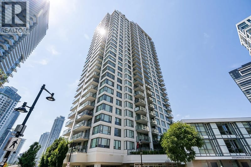 #2002 570 EMERSON Street, Coquitlam, British Columbia, V3J0G3, Coquitlam, British Columbia — photo 1 of 5