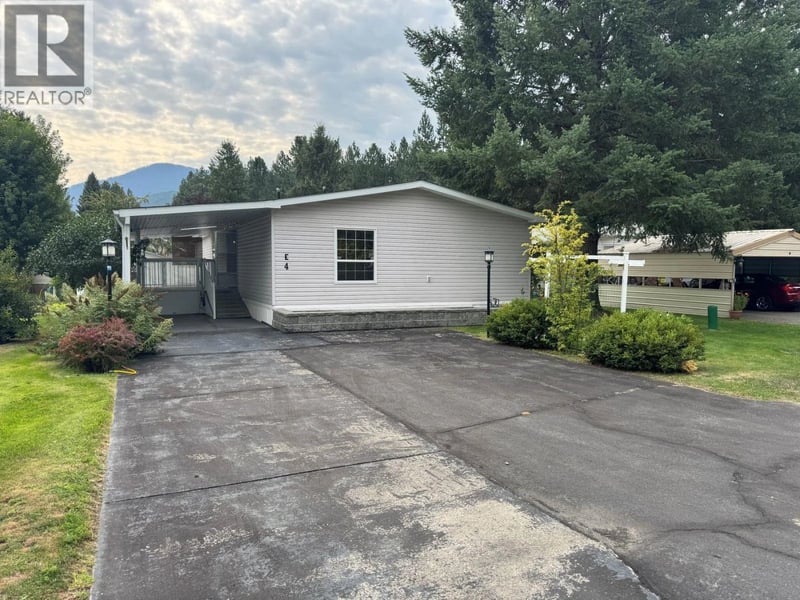 #E4 5455 Almond Gardens Road, Grand Forks, British Columbia, V0H1H4, Grand Forks, British Columbia — photo 1 of 5