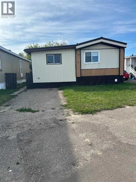 70 Manor Park Crescent East, Brooks, Alberta, T1R0P5, Brooks, Alberta — photo 1 of 5