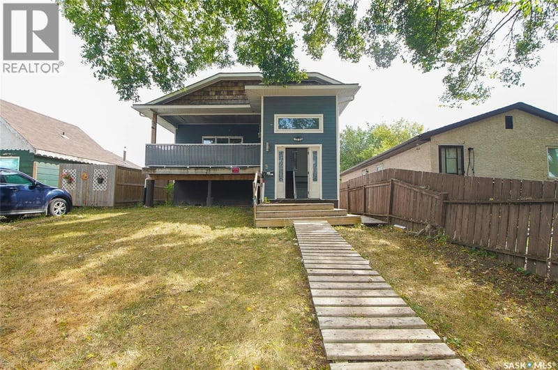 A B 417 Robinson STREET, Regina, Saskatchewan, S4R3R5, Regina, Saskatchewan — photo 1 of 5