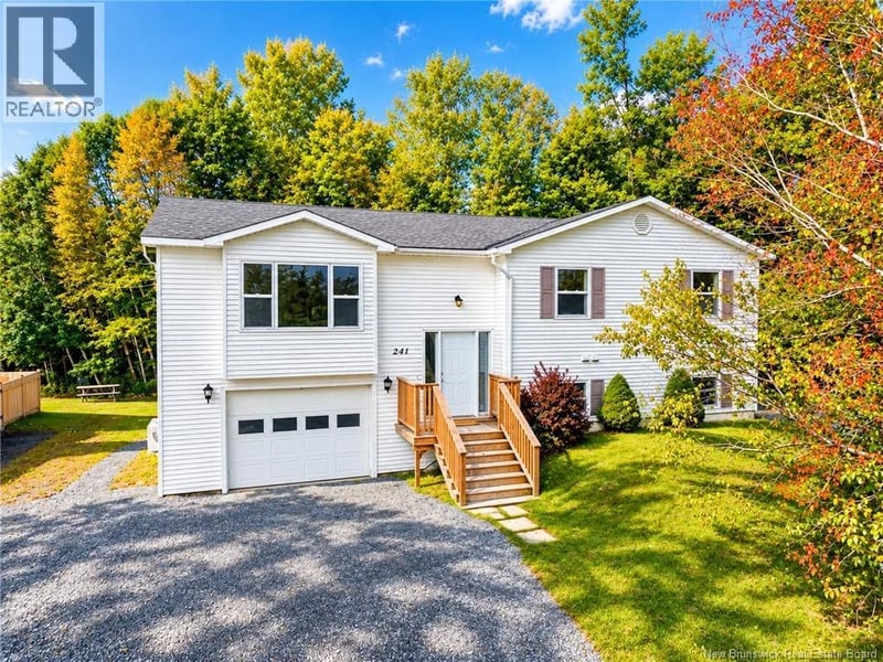 241 Claudie Road, Fredericton, New Brunswick, E3G7T6, Fredericton, New Brunswick — photo 1 of 5