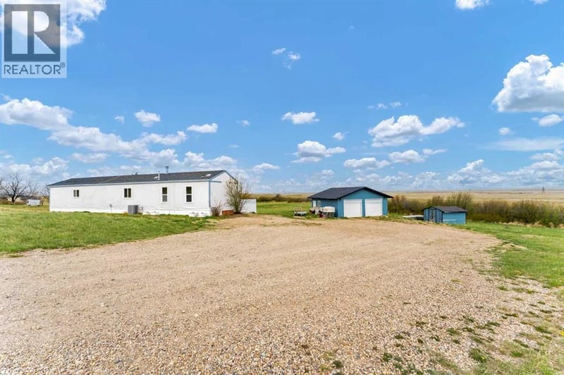 12006 Range Road 43, Rural Cypress County, Alberta, T0J1A0, Rural Cypress County, Alberta — photo 1 of 5
