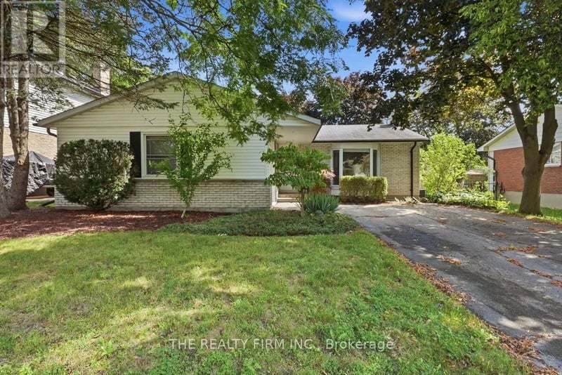 20 Lynngate Court, London South (South M), Ontario, N6K1S4, London South (South M), Ontario — photo 1 of 5