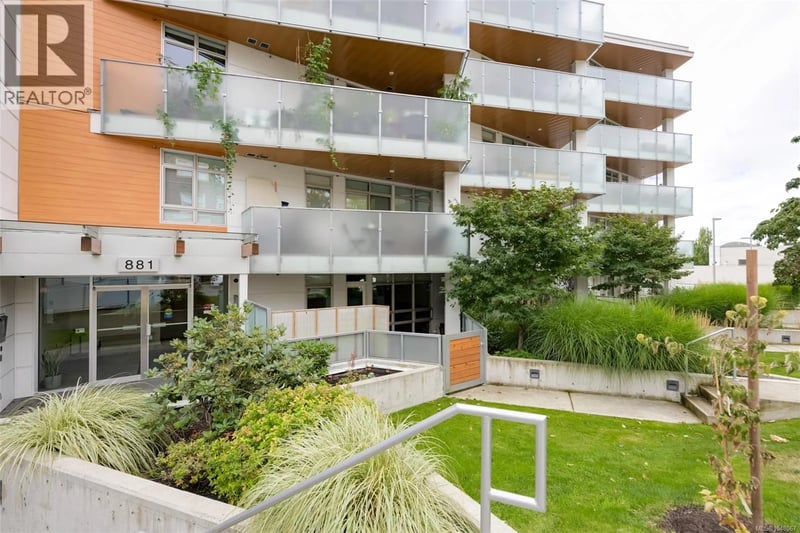 #103 881 Short Street, Saanich, British Columbia, V8X0B7, Saanich, British Columbia — photo 1 of 5