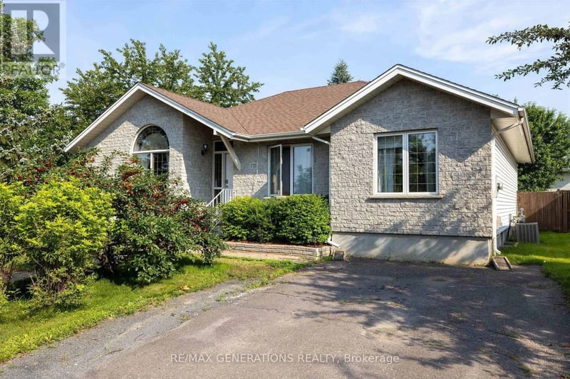 757 Porcupine Boulevard, Thunder Bay (Parkdale), Ontario, P7C5Y9, Thunder Bay (Parkdale), Ontario — photo 1 of 5