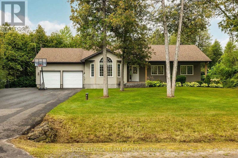 44 Meadowglen Circle, North Grenville, Ontario, K0G1J0, North Grenville, Ontario — photo 1 of 5