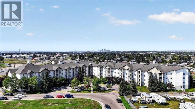 1717 60 Street Southeast, Calgary, Alberta, T2A7Y7, Calgary, Alberta — photo 1 of 5