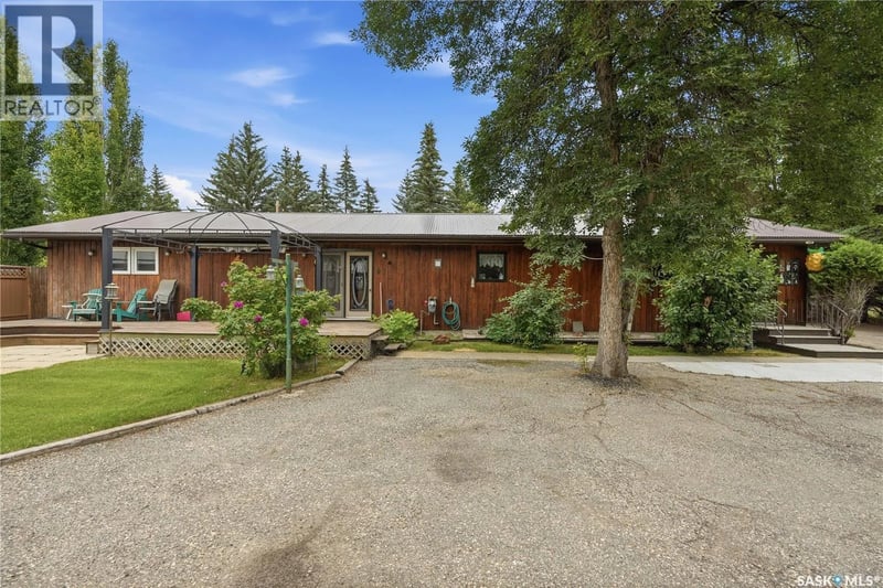 4 Pine STREET, Katepwa Beach, Saskatchewan, S0G2Y0, Katepwa Beach, Saskatchewan — photo 1 of 5