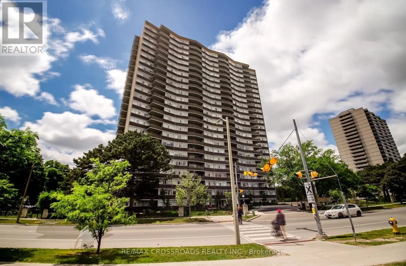 #606 3151 Bridletowne Circle, Toronto (L'Amoreaux), Ontario, M1W2T1, Toronto (L'Amoreaux), Ontario — photo 1 of 5