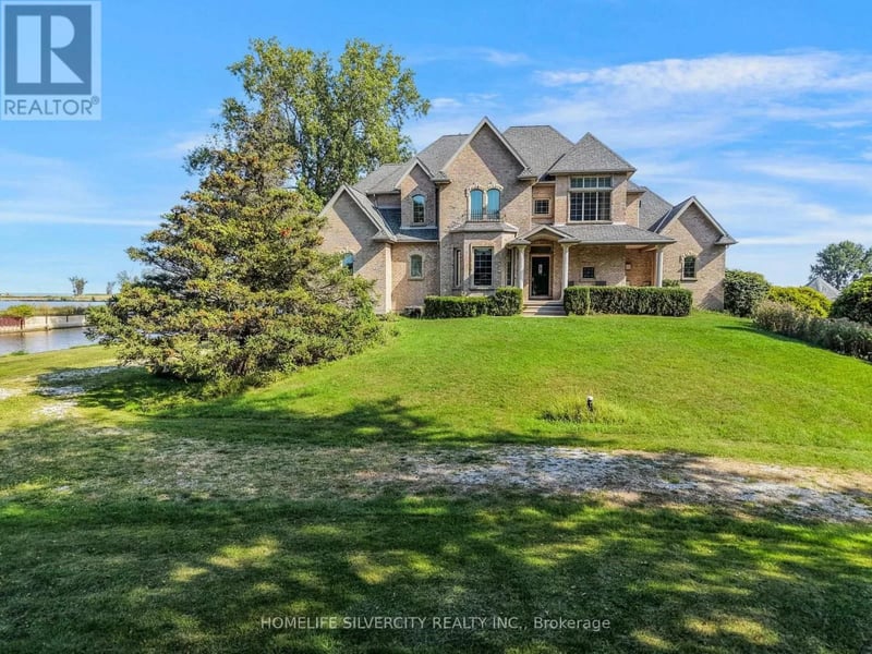 21000 Admiral Drive, Lakeshore, Ontario, N0P2L0, Lakeshore, Ontario — photo 1 of 5