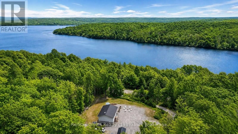 1052 Limberlost Point Road, Parry Sound Remote Area (Restoule), Ontario, P0H2R0, Parry Sound Remote Area (Restoule), Ontario — photo 1 of 5