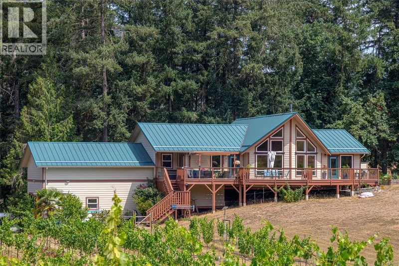 7035 Tom Windsor Road, Duncan, British Columbia, V9L5W3, Duncan, British Columbia — photo 1 of 5