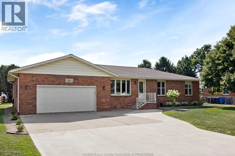 164 COUNTY ROAD 34, Cottam, Ontario, N0R1B0, Cottam, Ontario — photo 1 of 5