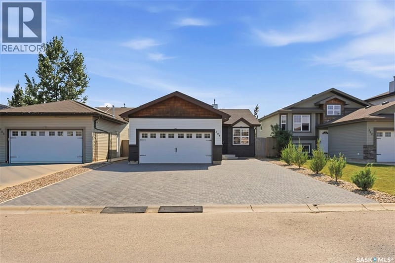 204 Quessy DRIVE, Martensville, Saskatchewan, S0K0A2, Martensville, Saskatchewan — photo 1 of 5