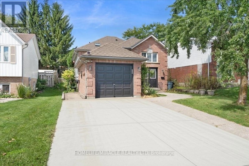 150 Bankside Drive, Kitchener, Ontario, N2N3E4, Kitchener, Ontario — photo 1 of 5