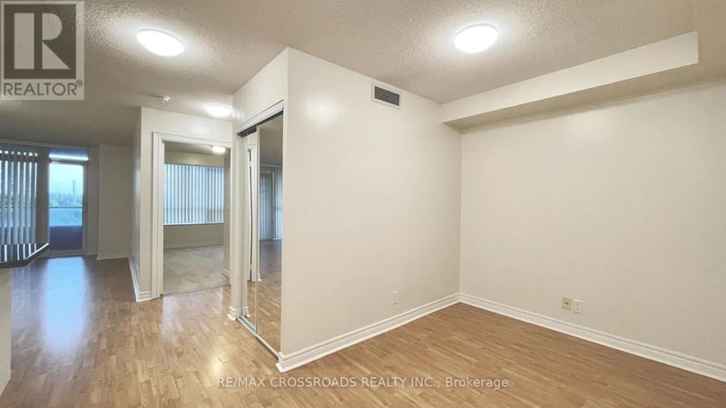 #607 33 Cox Boulevard, Markham (Unionville), Ontario, L3R8A6, Markham (Unionville), Ontario — photo 1 of 5