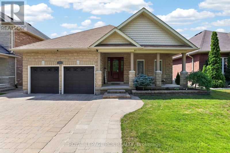 30 Borland Crescent, Caledon (Caledon East), Ontario, L7C3M4, Caledon (Caledon East), Ontario — photo 1 of 5