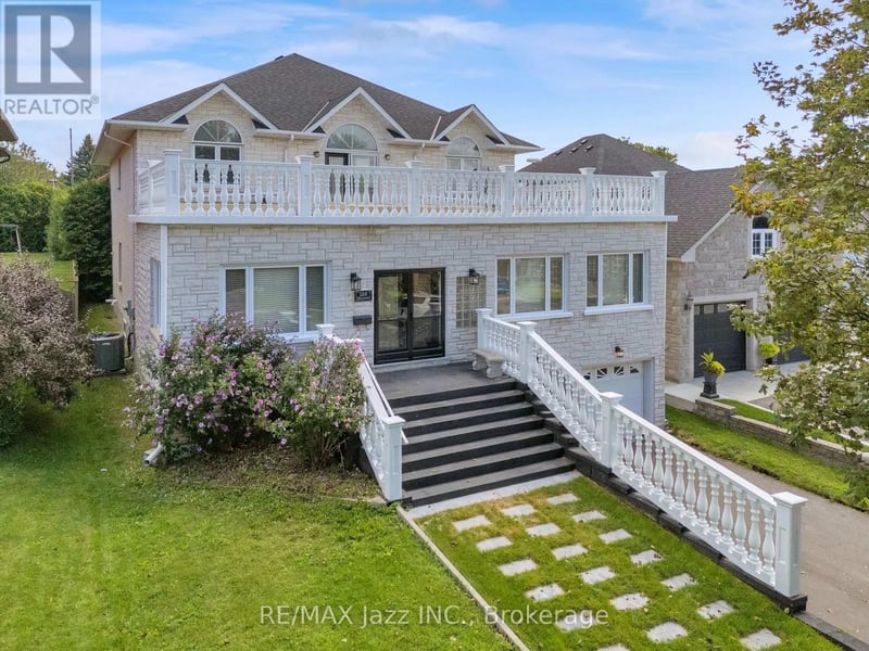109 Elizabeth Street, Oshawa (McLaughlin), Ontario, L1J8H3, Oshawa (McLaughlin), Ontario — photo 1 of 5