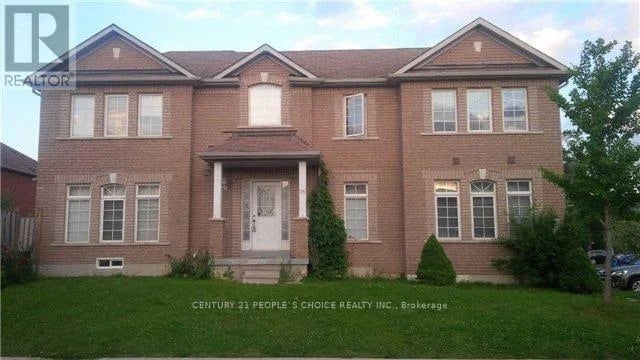 25 Traymore Street, Brampton (Fletcher's Meadow), Ontario, L7A2G4, Brampton (Fletcher's Meadow), Ontario — photo 1 of 5