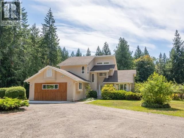 9350 MALASPINA RD, Powell River, British Columbia, V8A0G2, Powell River, British Columbia — photo 1 of 5