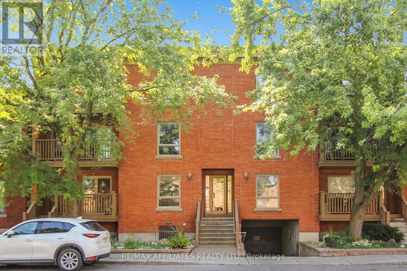#1 160 Bruyere Street, Ottawa, Ontario, K1N5E1, Ottawa, Ontario — photo 1 of 5