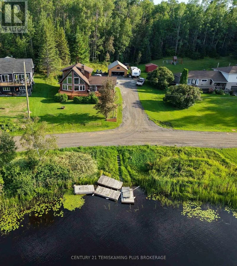 65 Lakeshore Avenue, Englehart (Central Timiskaming), Ontario, P0J1B0, Englehart (Central Timiskaming), Ontario — photo 1 of 5