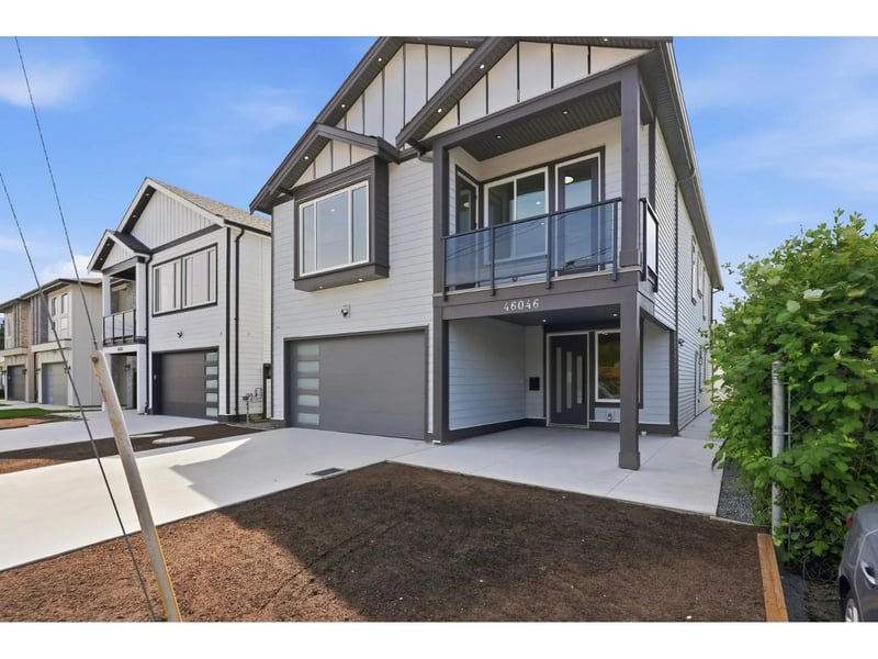 46046 SOUTHLANDS Crescent, Chilliwack, British Columbia, V2P1B1, Chilliwack, British Columbia — photo 1 of 5