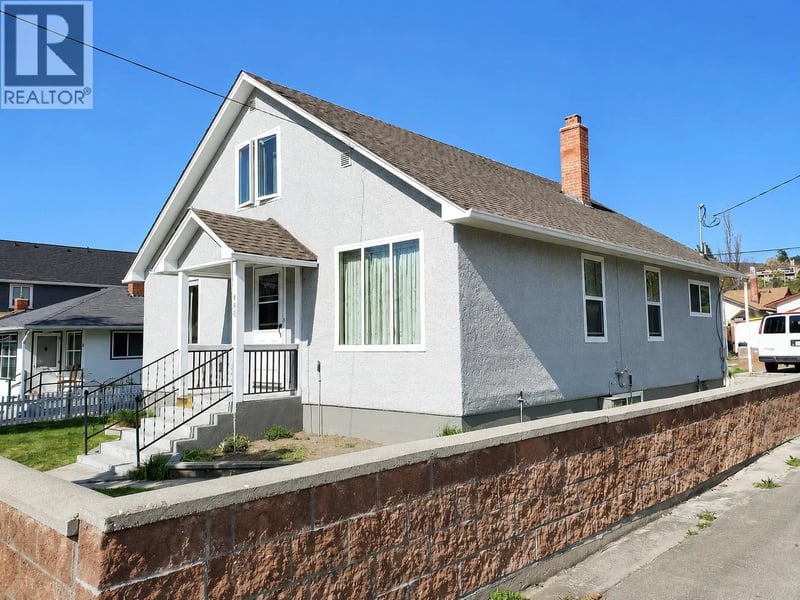 498 Braid Street, Penticton, British Columbia, V2A4Y2, Penticton, British Columbia — photo 1 of 5