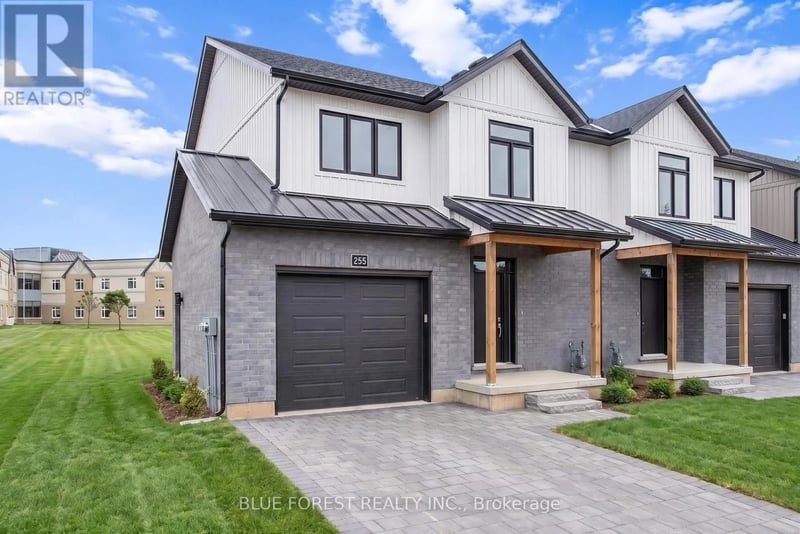 255 McTavish Street, Strathroy-Caradoc (NW), Ontario, N7G3K5, Strathroy-Caradoc (NW), Ontario — photo 1 of 5