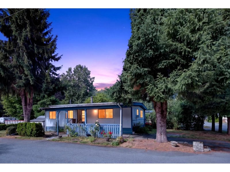 #109 3942 COLUMBIA VALLEY Road, Cultus Lake, British Columbia, V2R5B4, Cultus Lake, British Columbia — photo 1 of 5