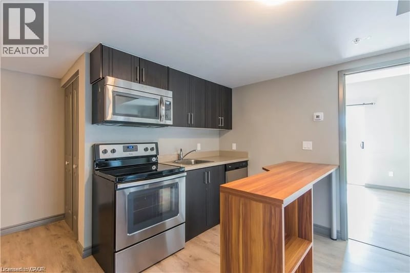 #609 321 SPRUCE Street, Waterloo, Ontario, N2L0G4, Waterloo, Ontario — photo 1 of 5