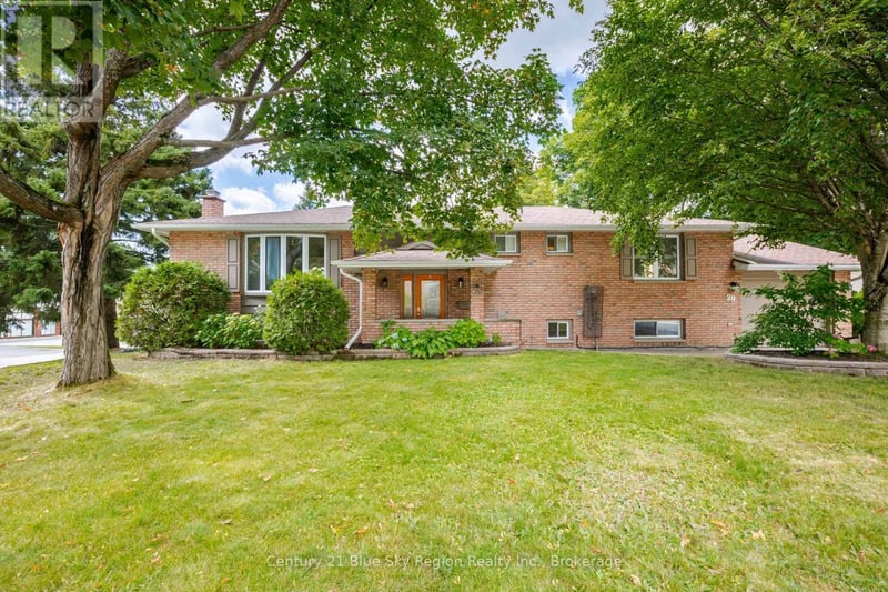 29 Carriage Crescent, North Bay (Airport), Ontario, P1C1G5, North Bay (Airport), Ontario — photo 1 of 5