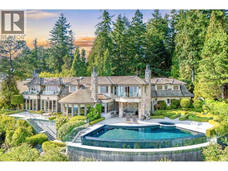 4672 CLOVELLY Walk, West Vancouver, British Columbia, V7W1H5, West Vancouver, British Columbia — photo 1 of 5