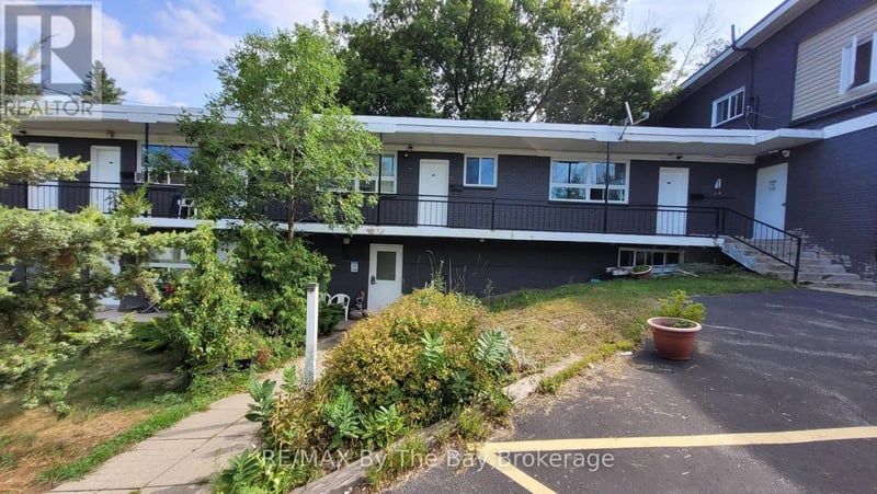 #B12 280 River Road East, Wasaga Beach, Ontario, L9Z2L7, Wasaga Beach, Ontario — photo 1 of 5