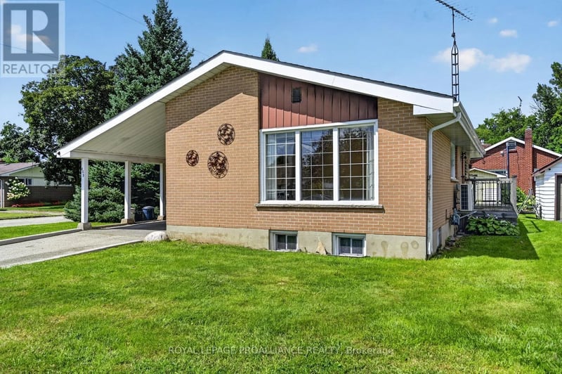402 Linda Street, Prescott, Ontario, K0E1T0, Prescott, Ontario — photo 1 of 5