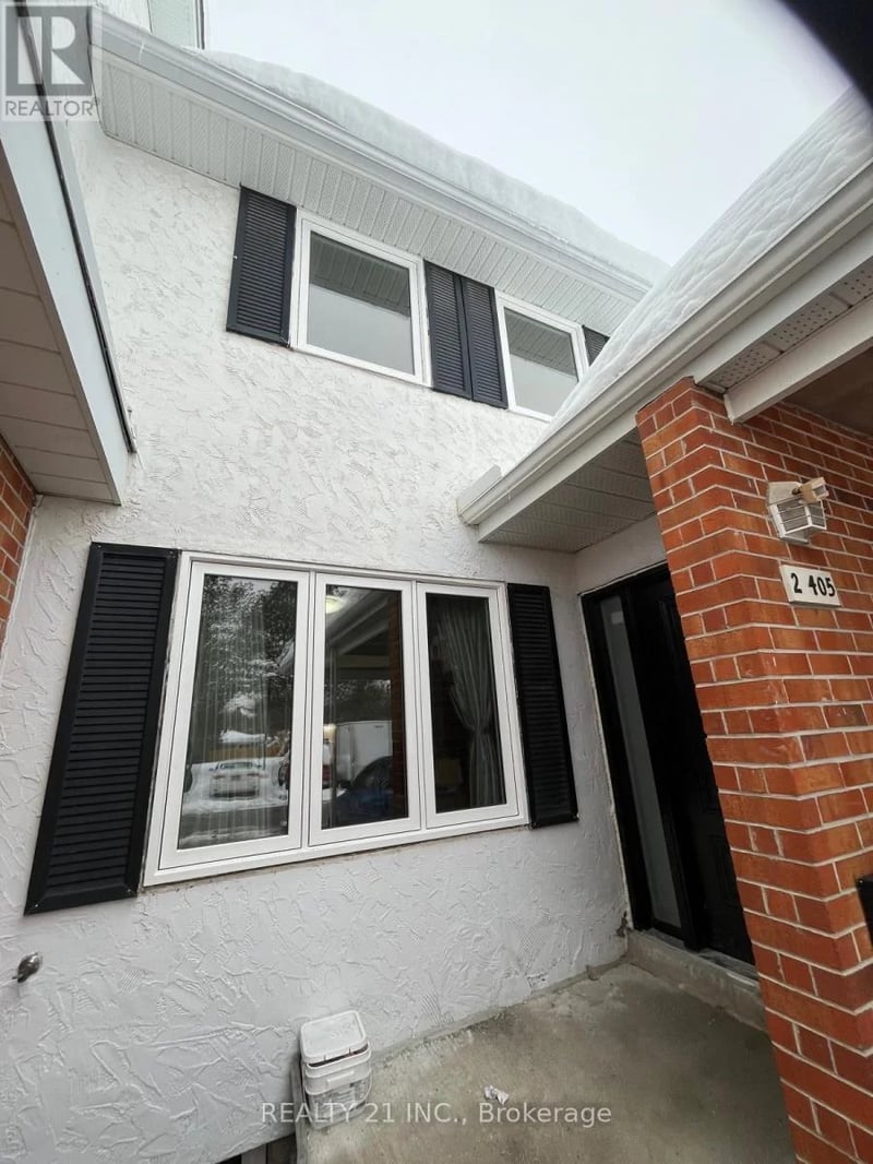 #2 405 Keats Way, Waterloo, Ontario, N2L5S7, Waterloo, Ontario — photo 1 of 5