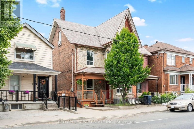 546 Dufferin Street, Toronto (Little Portugal), Ontario, M6K2A7, Toronto (Little Portugal), Ontario — photo 1 of 5