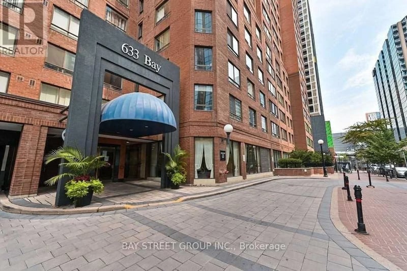 #1202 633 Bay Street, Toronto (Bay Street Corridor), Ontario, M5G2G4, Toronto (Bay Street Corridor), Ontario — photo 1 of 5