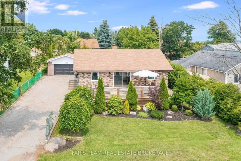 987 Isabella Street, Innisfil, Ontario, L9S3T7, Innisfil, Ontario — photo 1 of 5