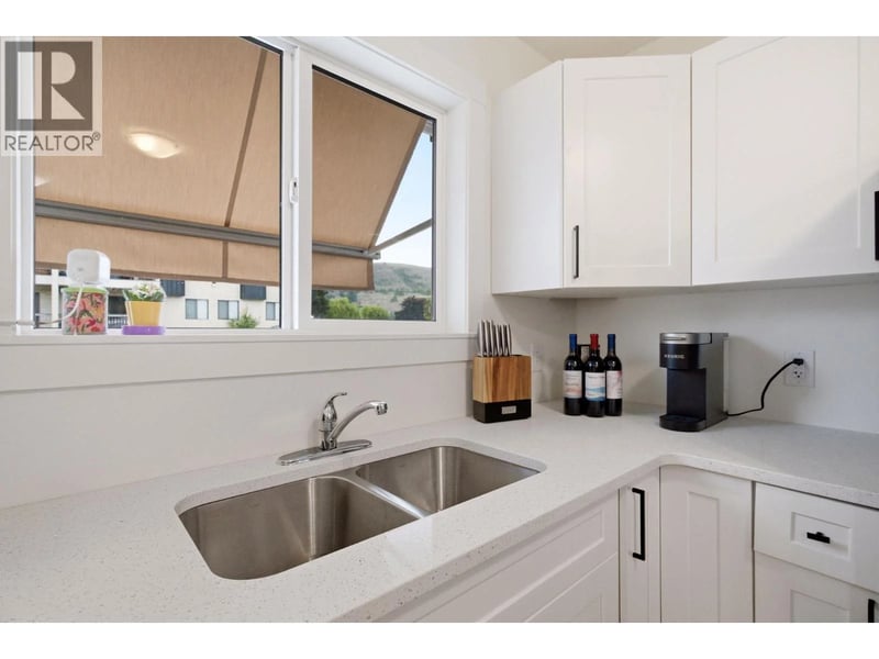#207 4004 34 Street, Vernon, British Columbia, V1T5Y2, Vernon, British Columbia — photo 1 of 5