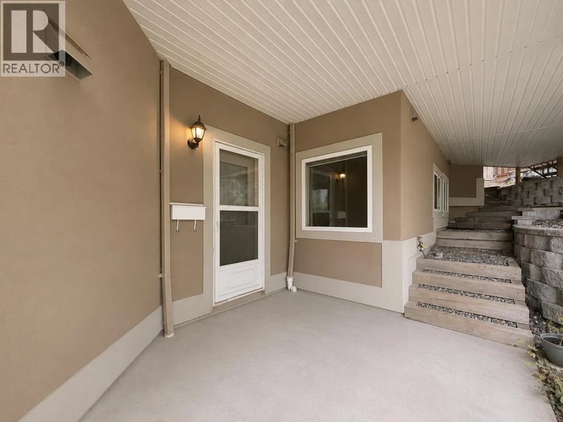 1625 PARKWAY BLVD, Coquitlam, British Columbia, V3E3M7, Coquitlam, British Columbia — photo 1 of 5