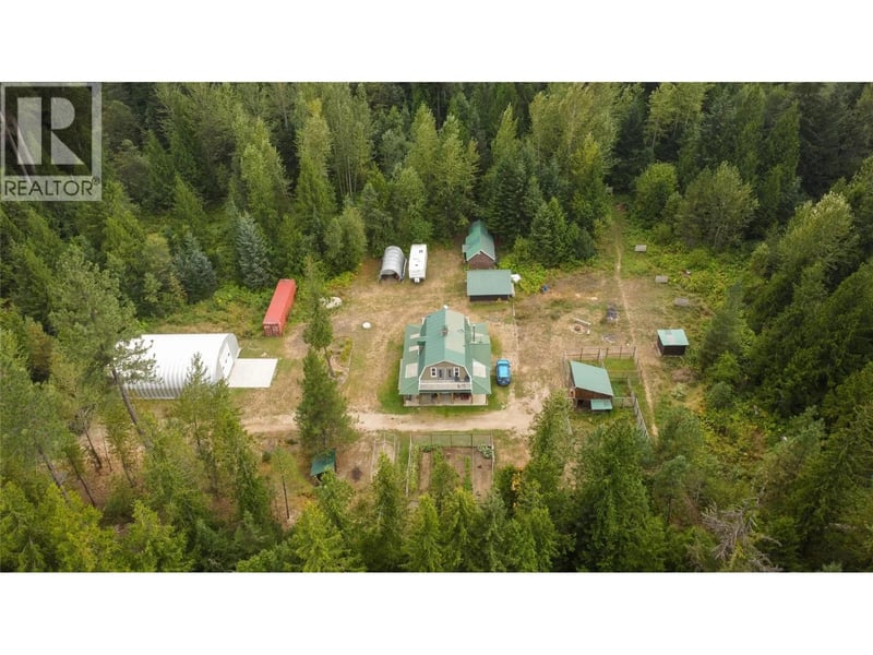 4453 PASSMORE UPPER Road, Passmore, British Columbia, V0G2J0, Passmore, British Columbia — photo 1 of 5