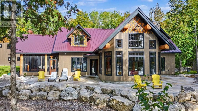 311 Clem Trail, Whitewater Region, Ontario, K0J2L0, Whitewater Region, Ontario — photo 1 of 5